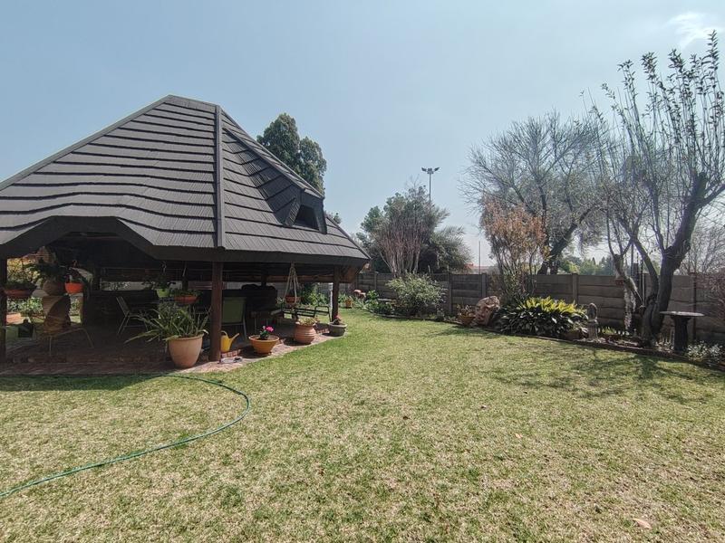 3 Bedroom Property for Sale in Vaalpark Free State